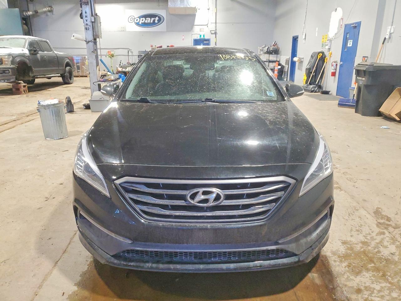 2015 HYUNDAI SONATA SPORT photo 5