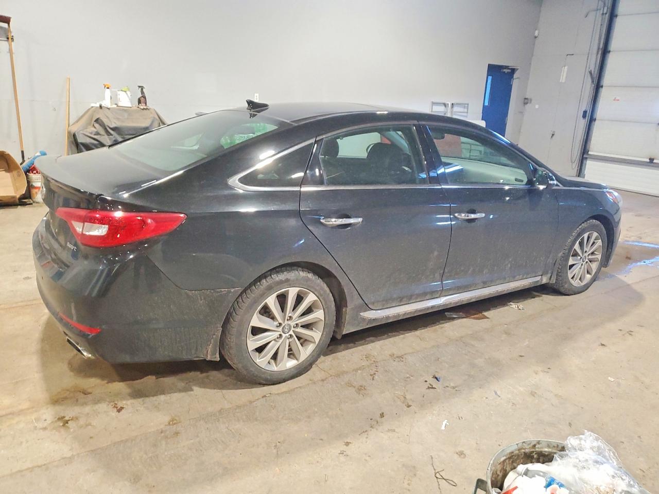 2015 HYUNDAI SONATA SPORT photo 3