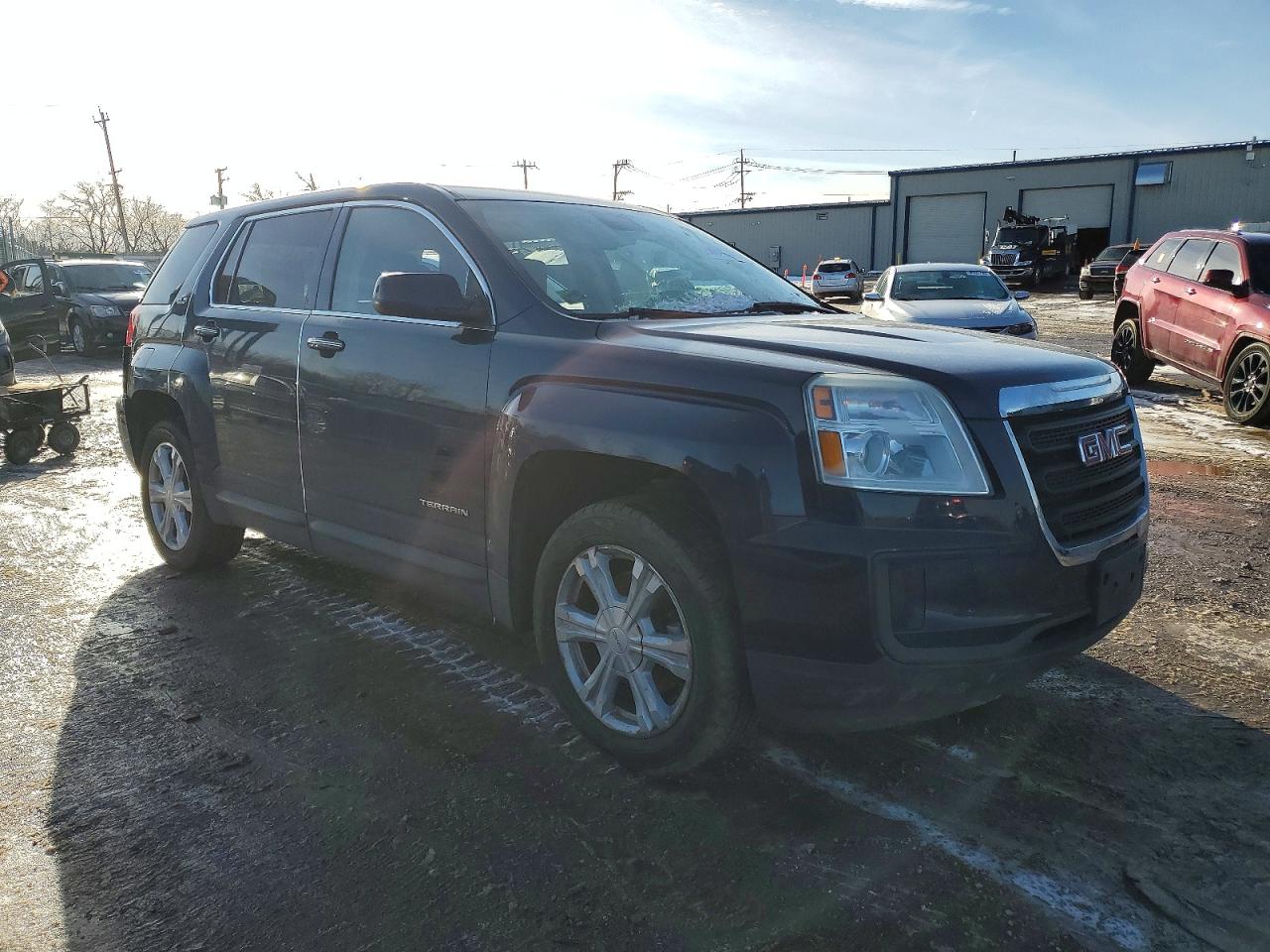 2017 GMC TERRAIN SLE photo 4