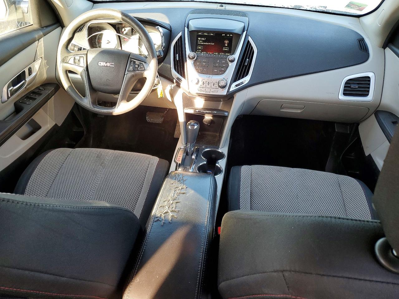 2017 GMC TERRAIN SLE photo 8