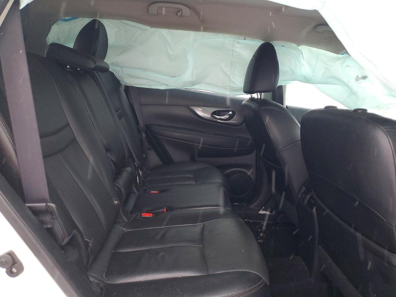 2016 NISSAN ROGUE S photo 11