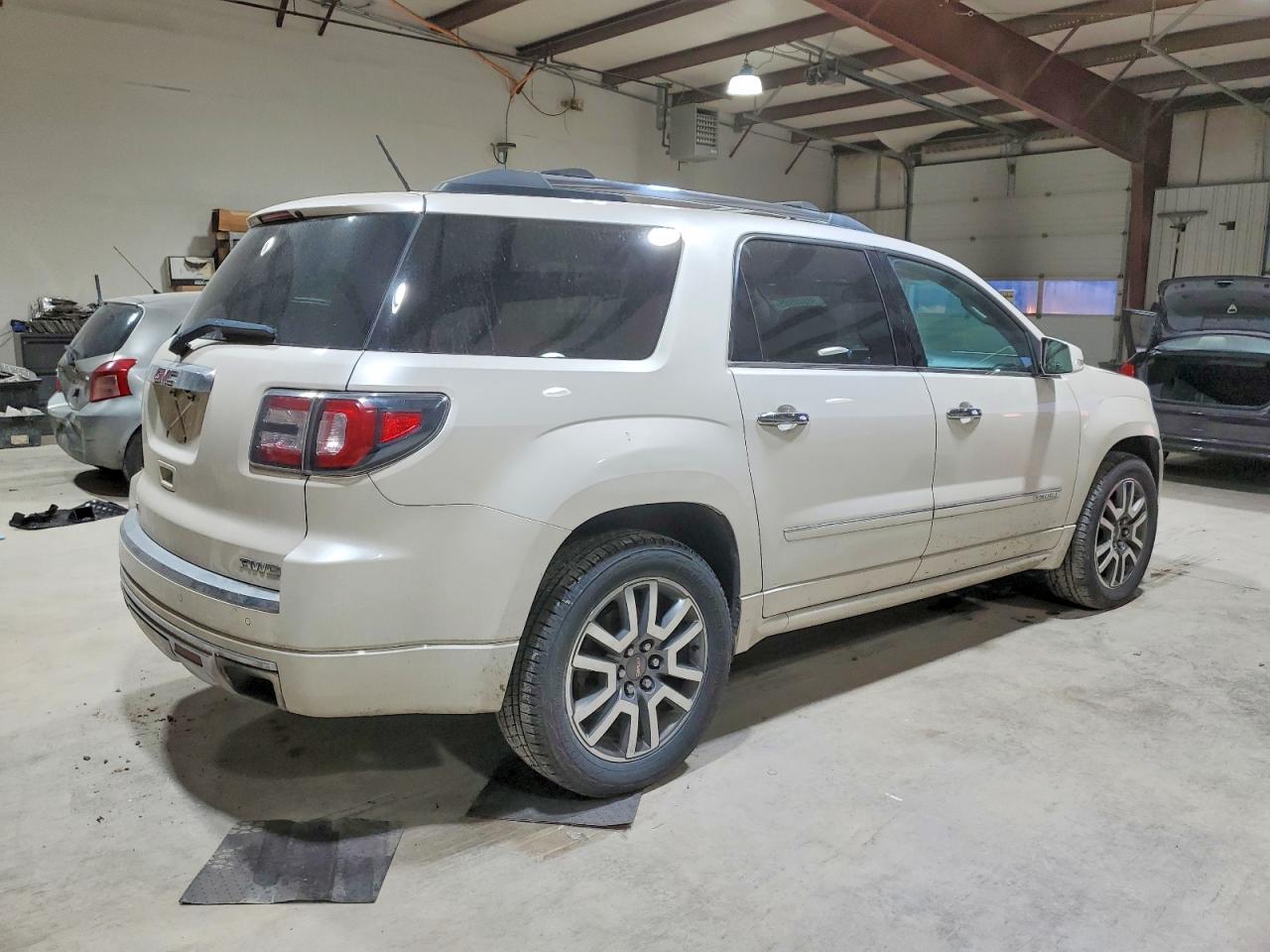 2014 GMC ACADIA DENALI photo 3