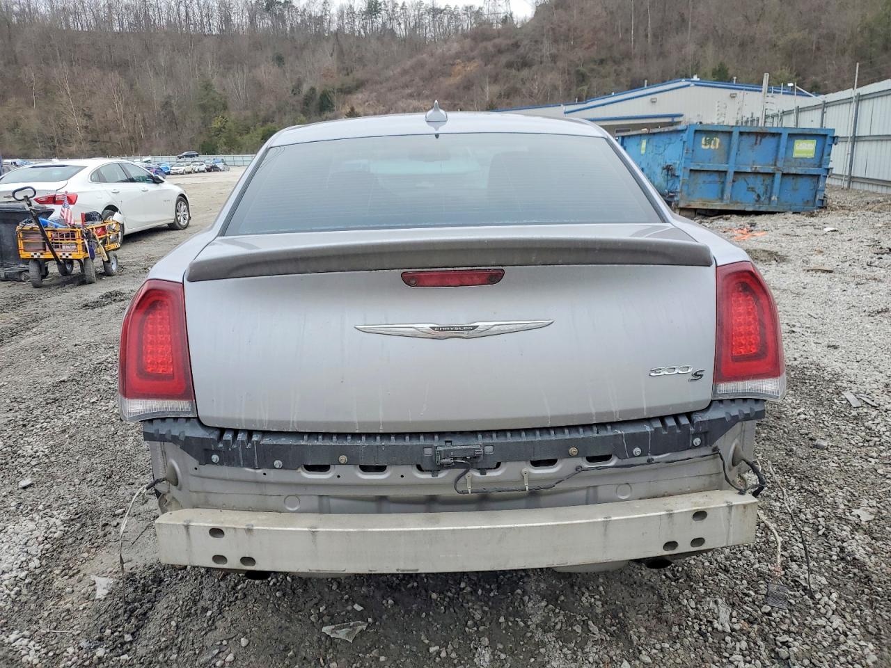 2018 CHRYSLER 300 S photo 6