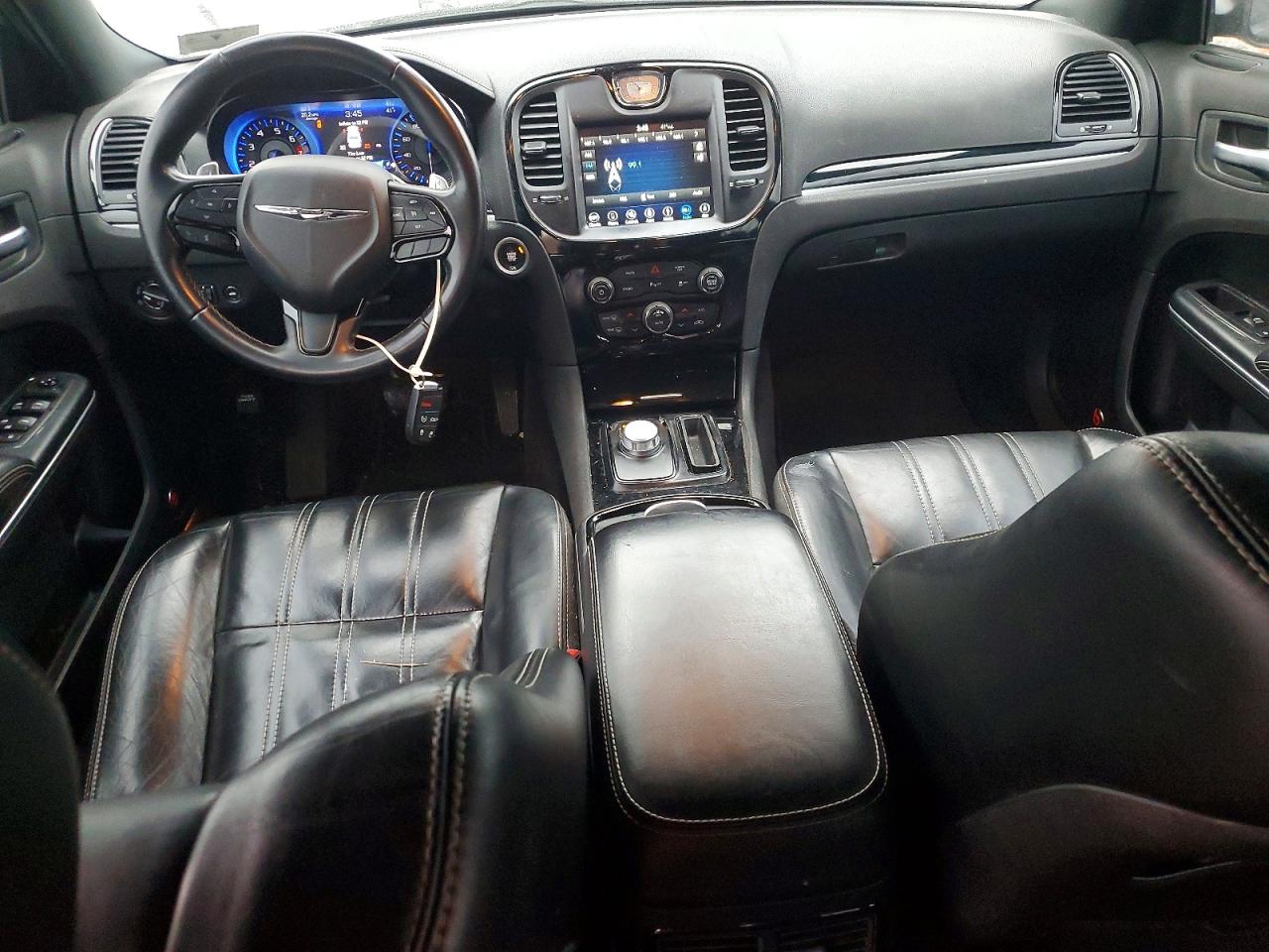 2018 CHRYSLER 300 S photo 8