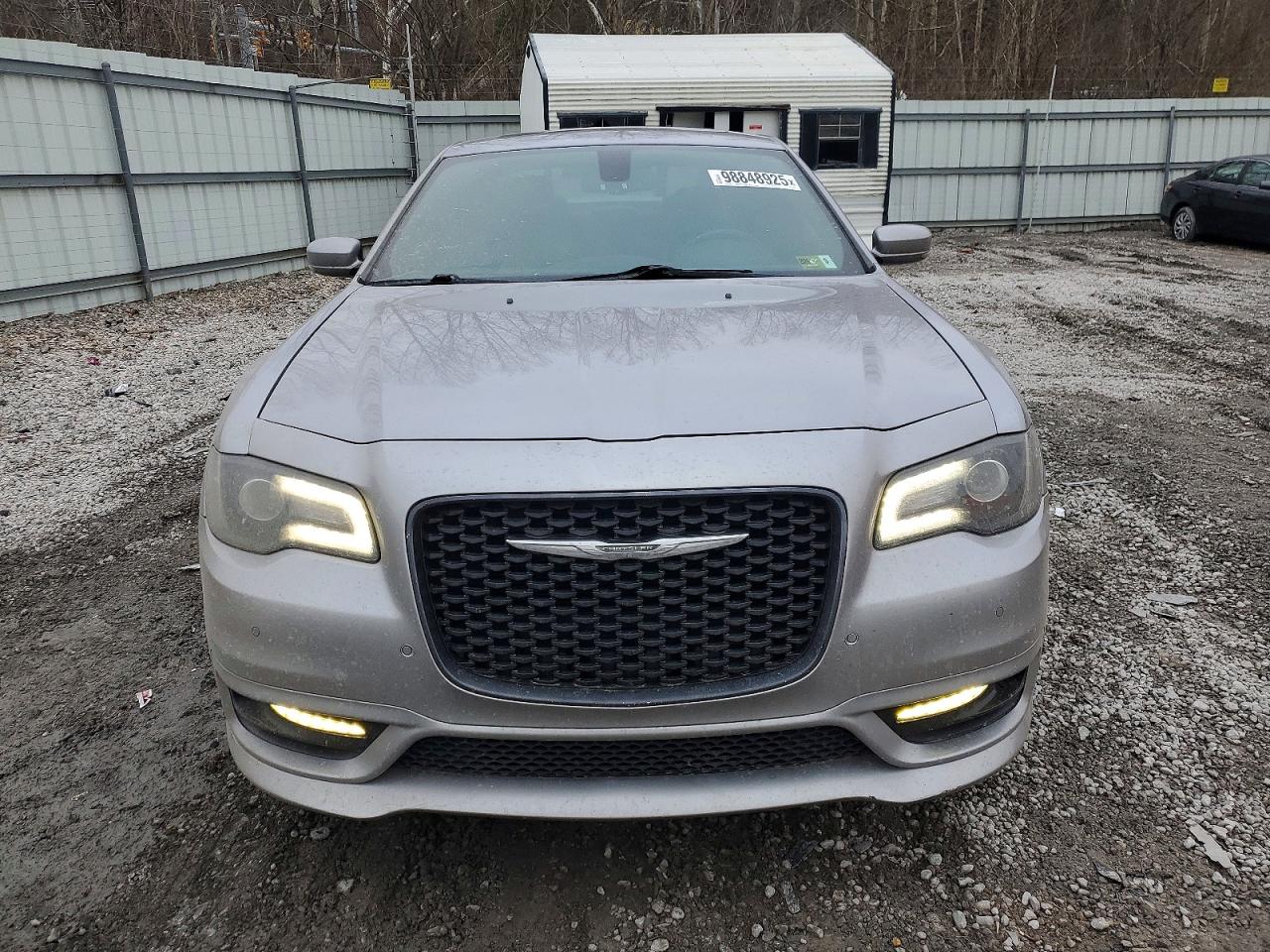 2018 CHRYSLER 300 S photo 5