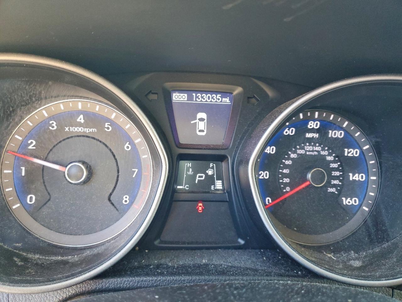 2017 HYUNDAI ELANTRA GT photo 9