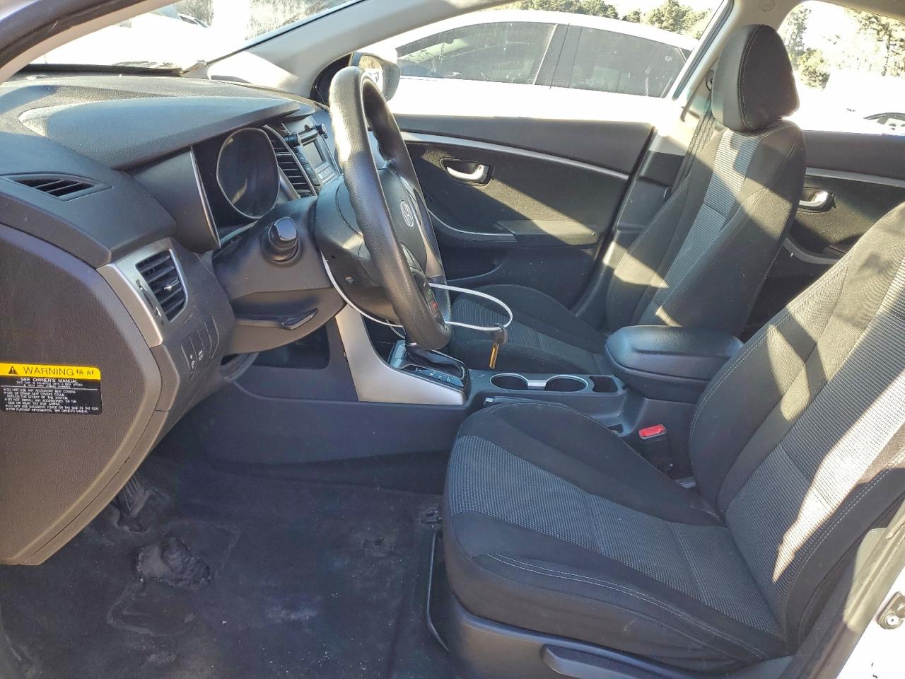 2017 HYUNDAI ELANTRA GT photo 7
