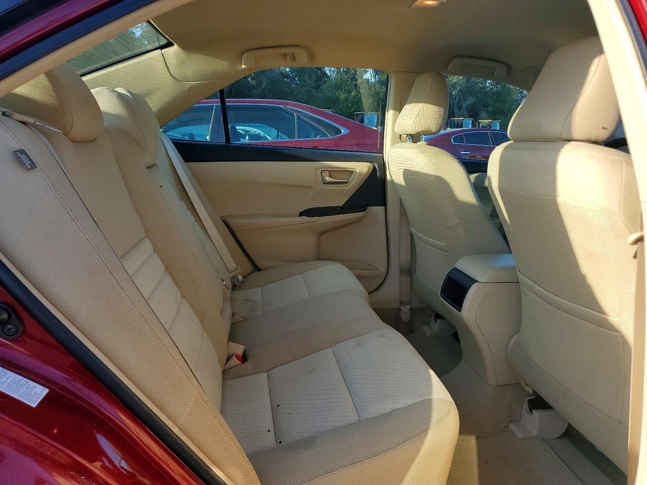 2016 TOYOTA CAMRY LE photo 10