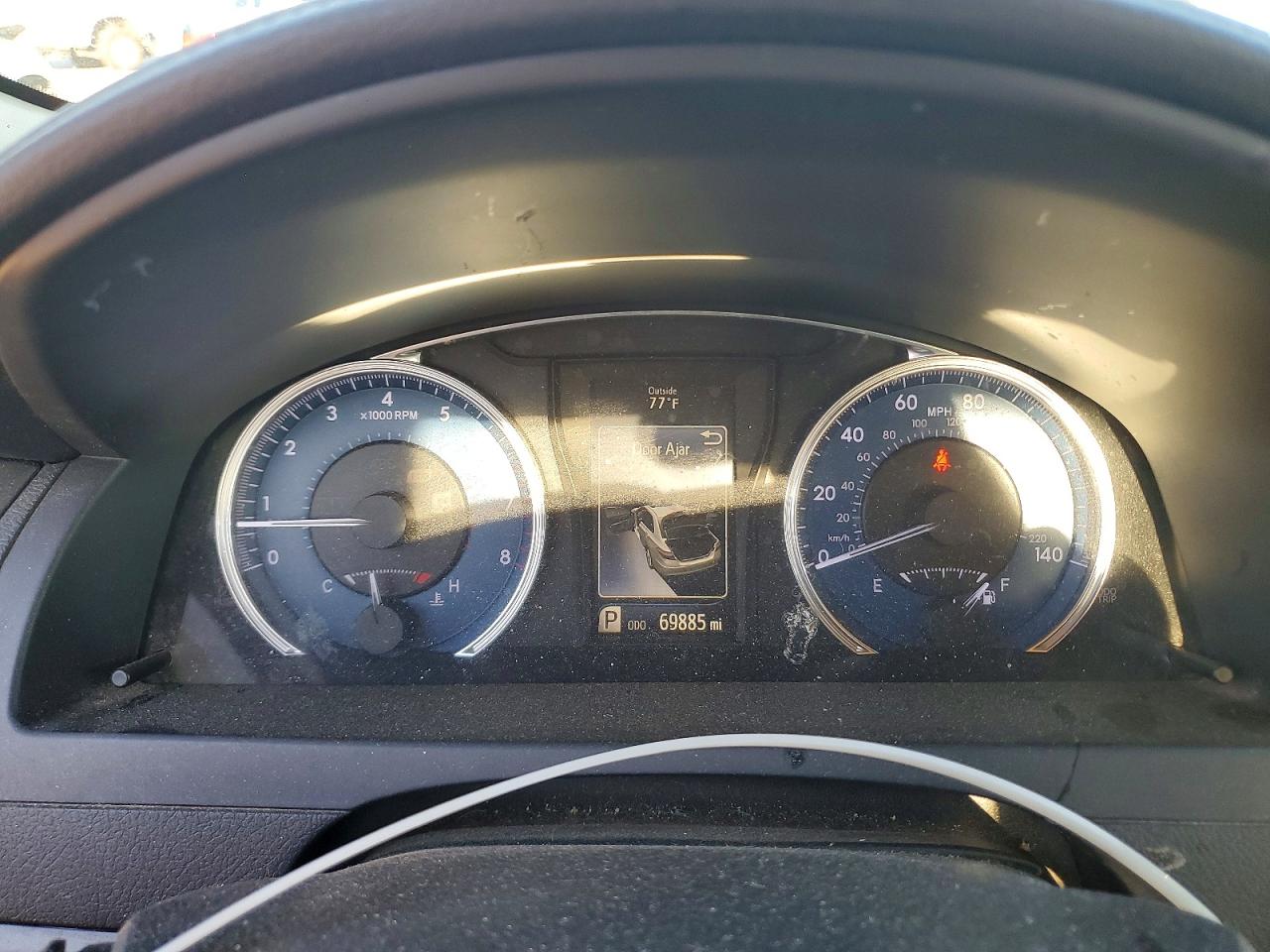 2016 TOYOTA CAMRY LE photo 9