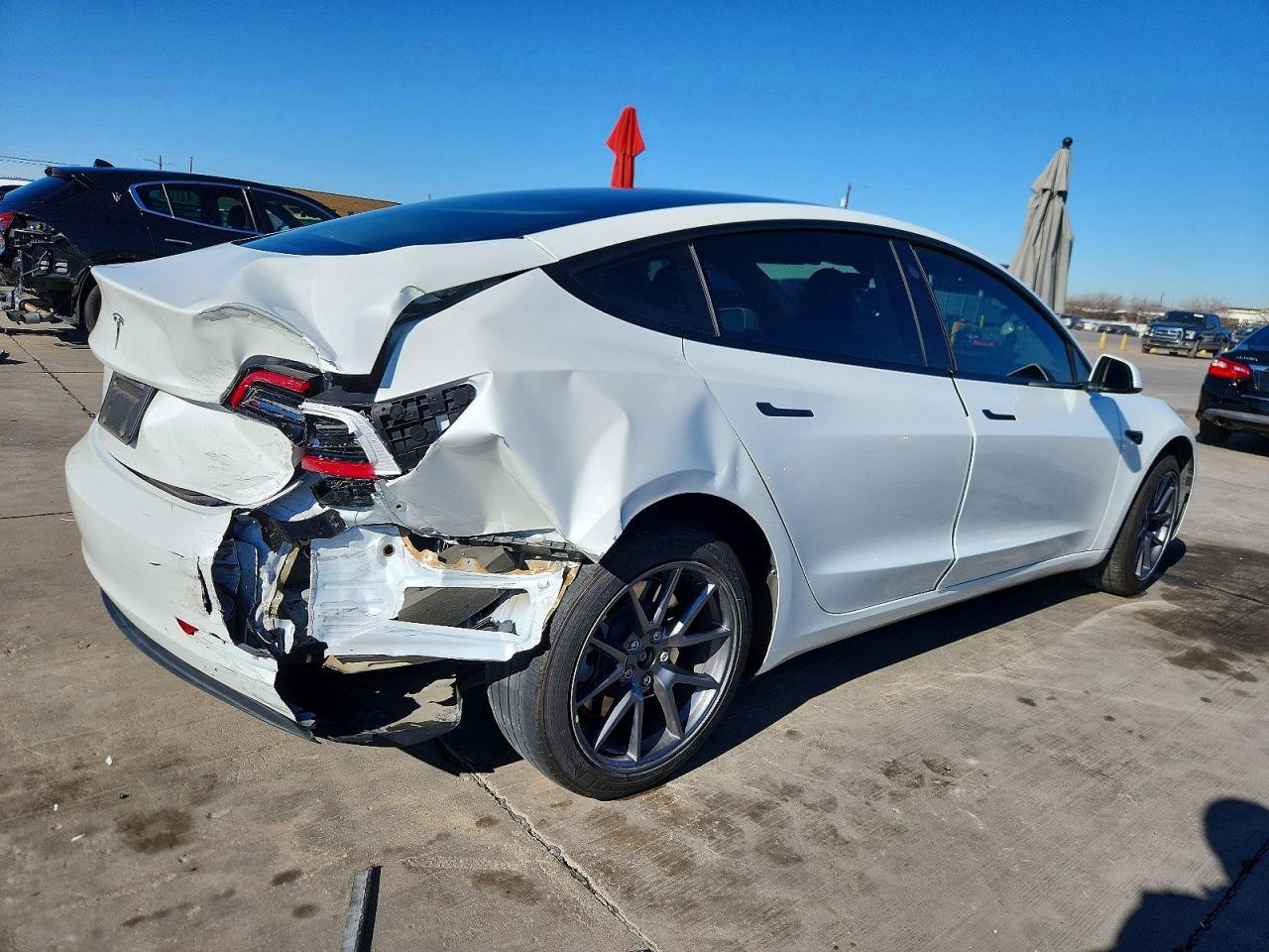 2023 TESLA MODEL 3 photo 5