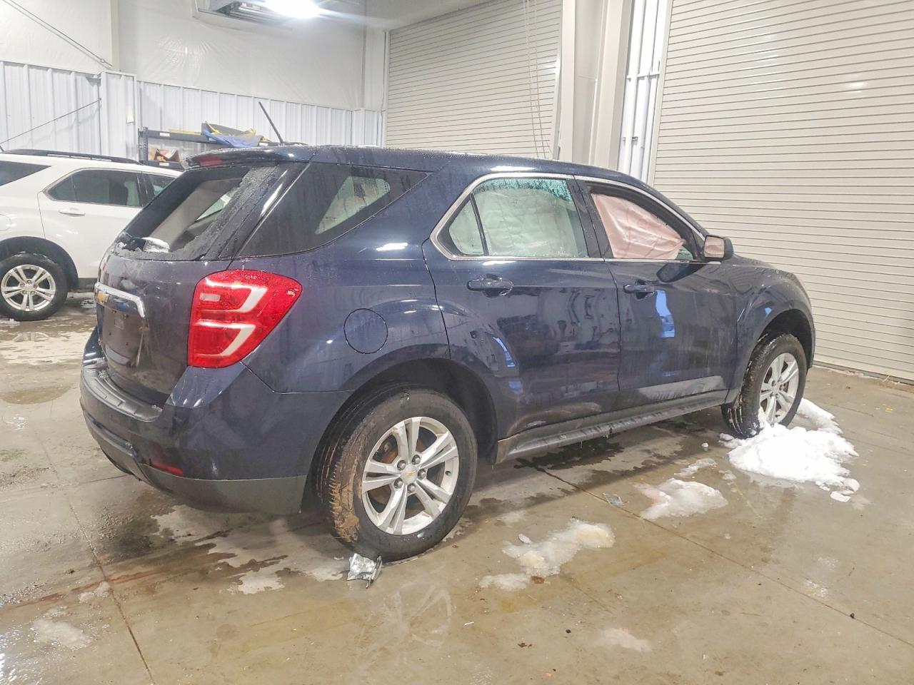 2017 CHEVROLET EQUINOX LS photo 3