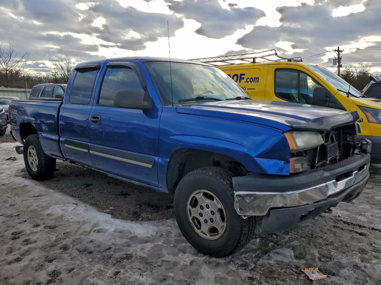 2004 CHEVROLET SILVERADO K1500 photo 4