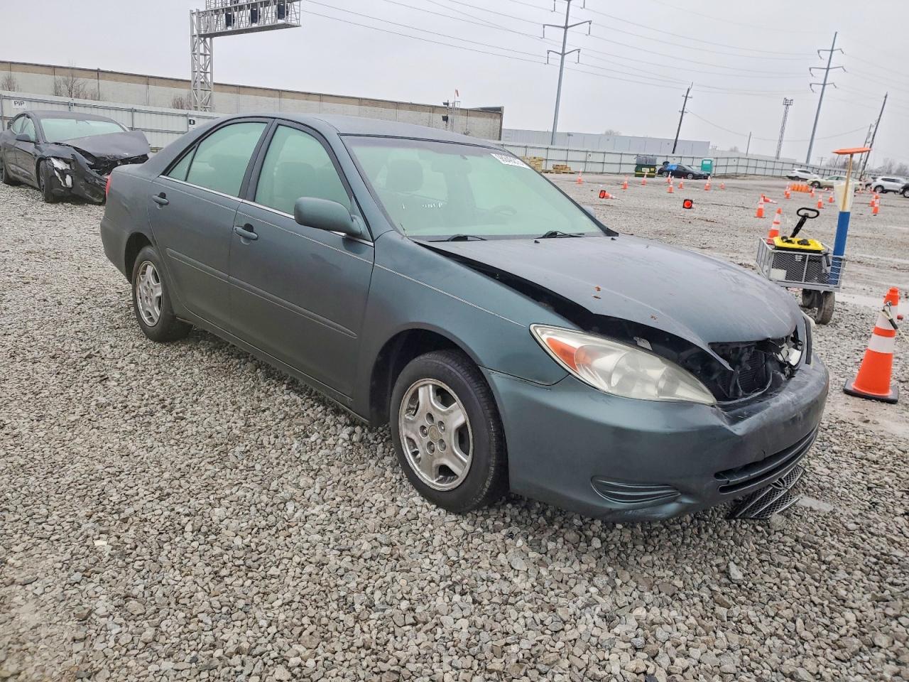 2003 TOYOTA CAMRY LE photo 4