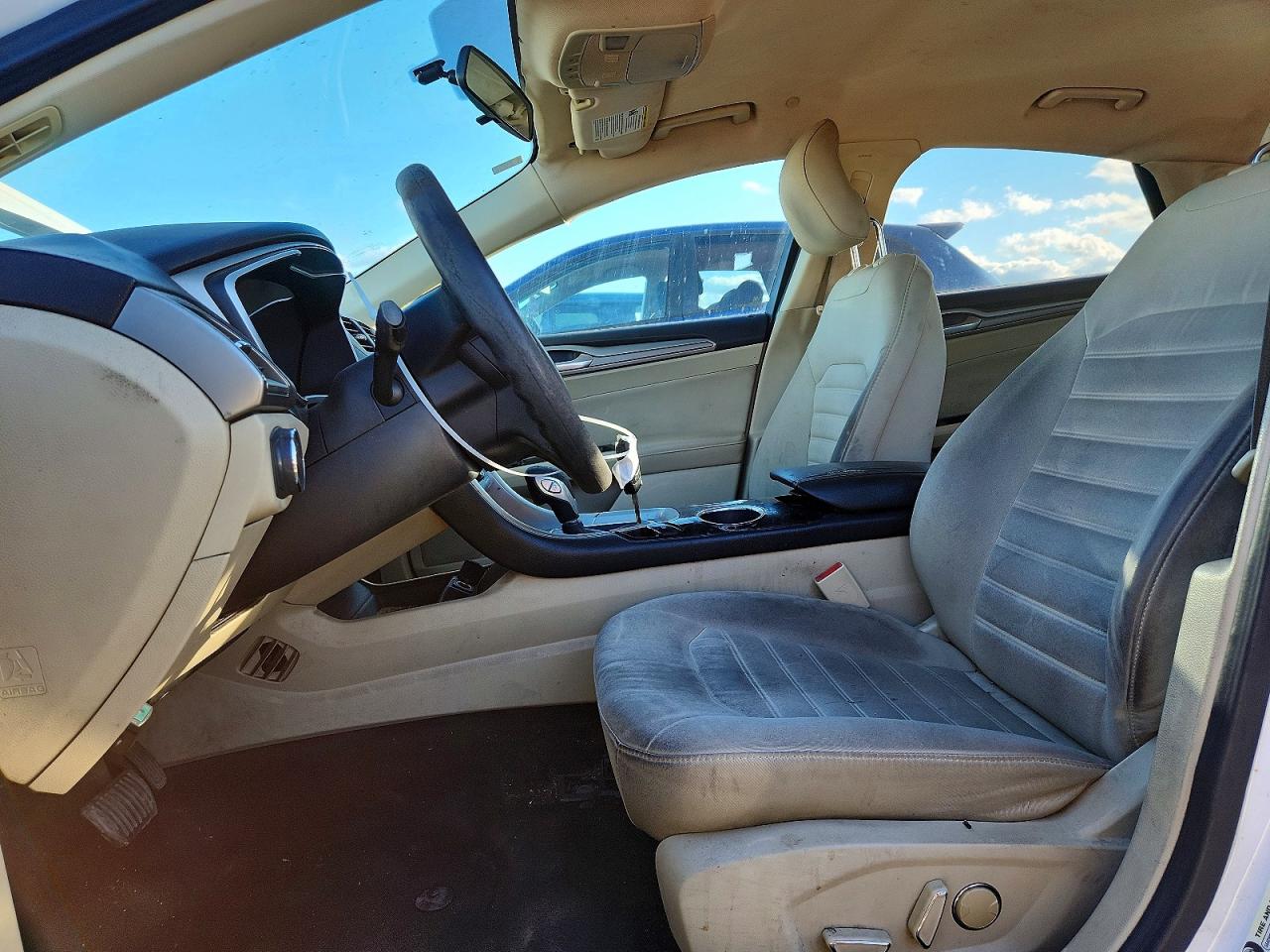 2013 FORD FUSION SE HYBRID photo 19