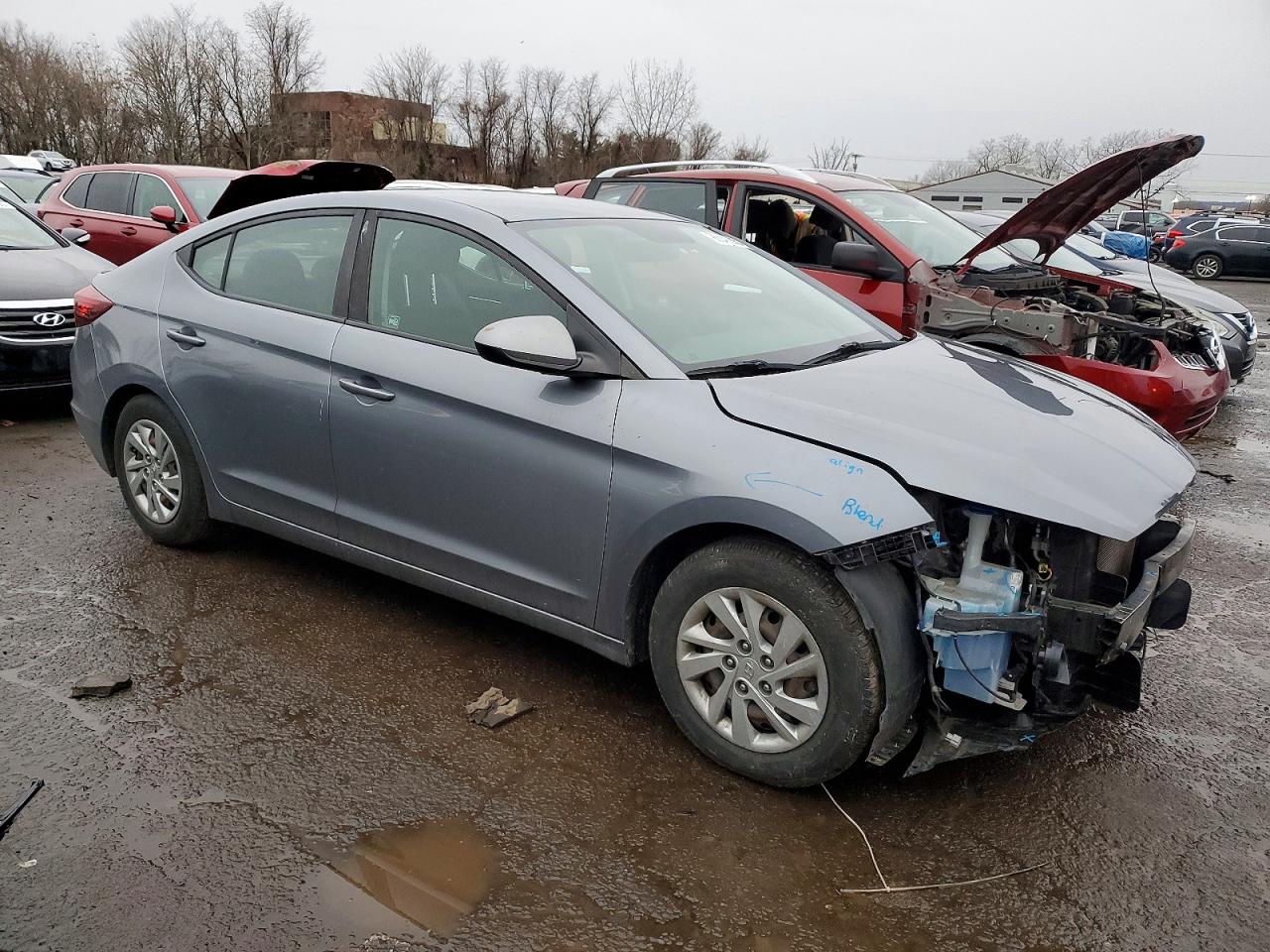 2019 HYUNDAI ELANTRA SE photo 4