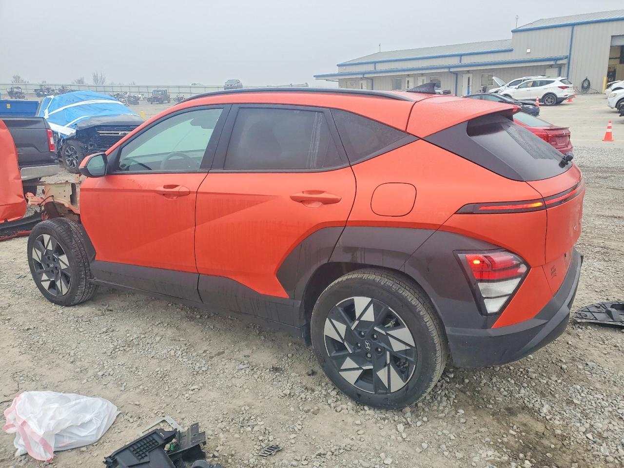 2024 HYUNDAI KONA SEL photo 2