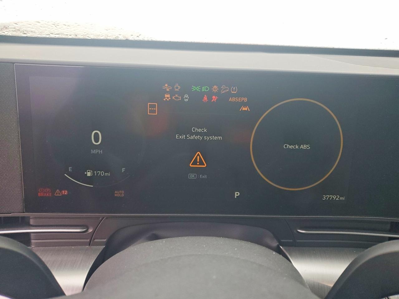 2024 HYUNDAI KONA SEL photo 9