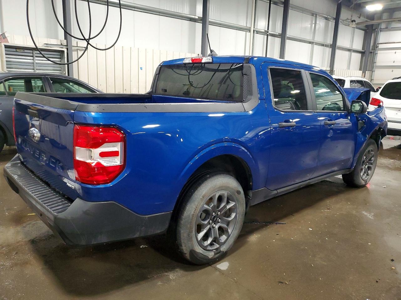 2024 FORD MAVERICK XLT photo 3