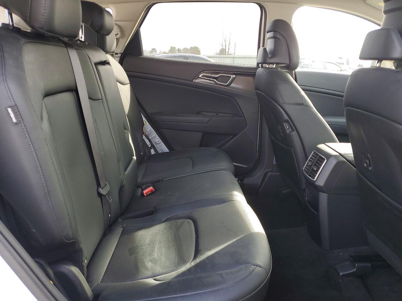 2025 KIA SPORTAGE EX photo 21