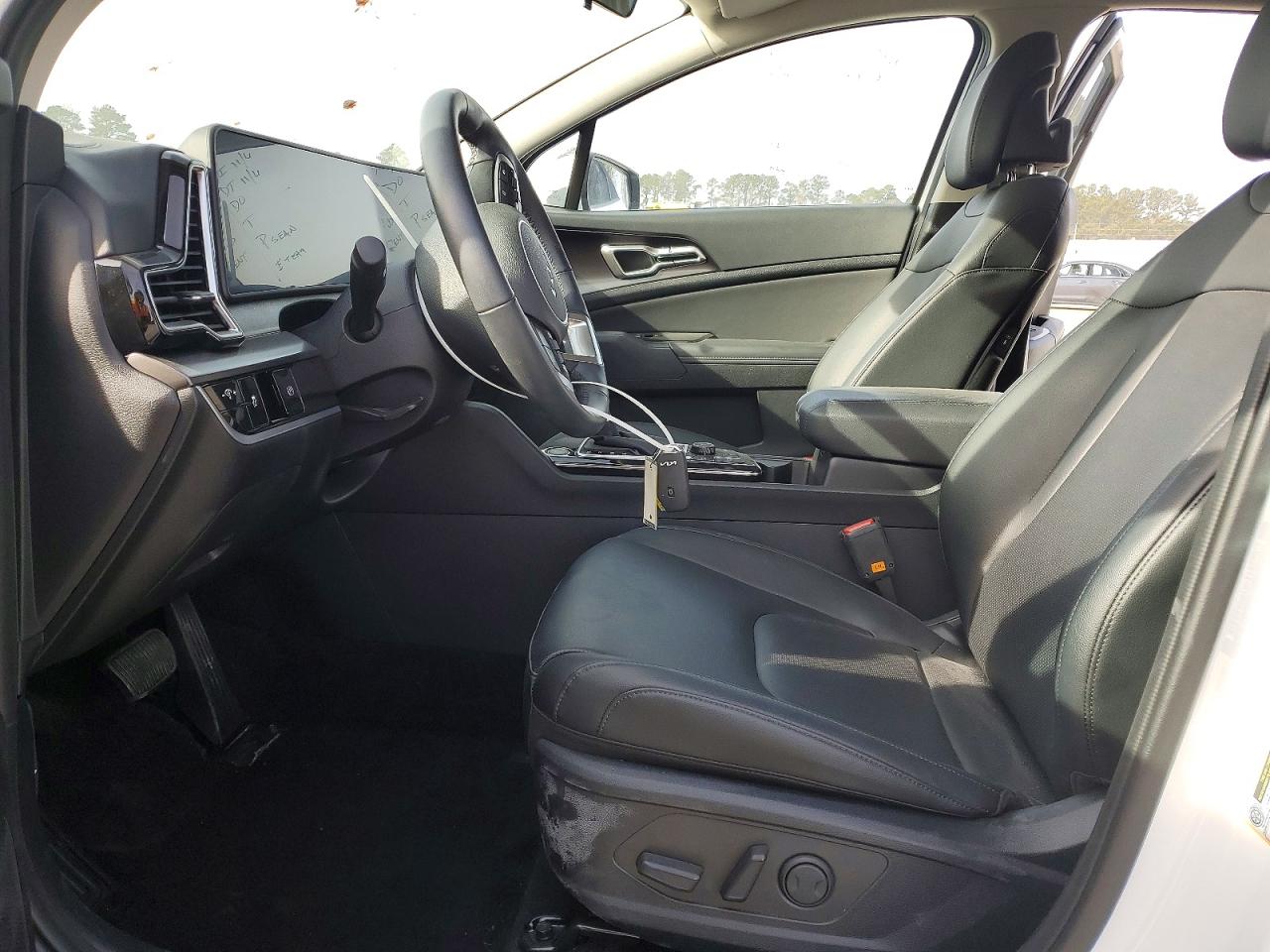 2025 KIA SPORTAGE EX photo 13