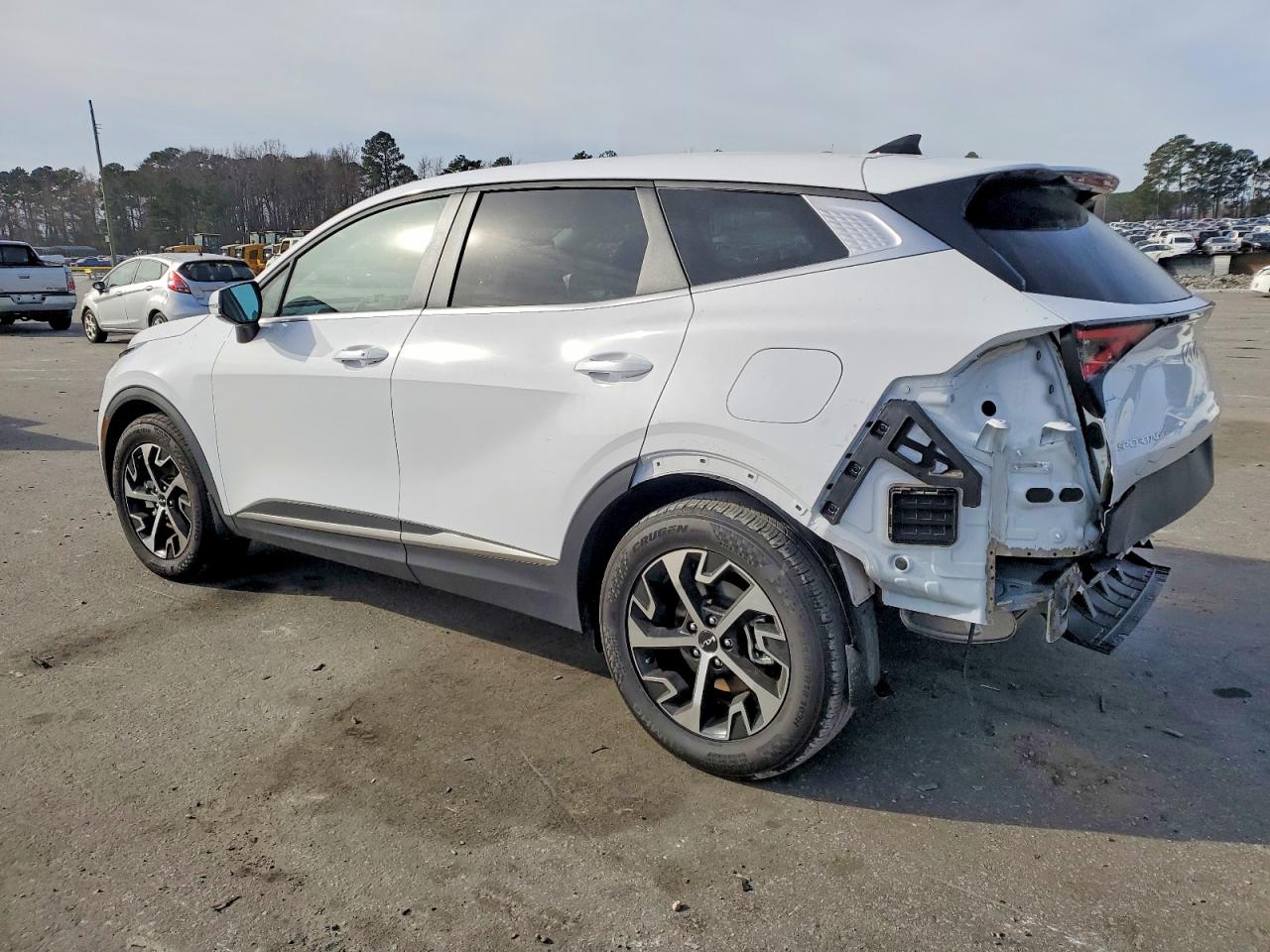 2025 KIA SPORTAGE EX photo 3