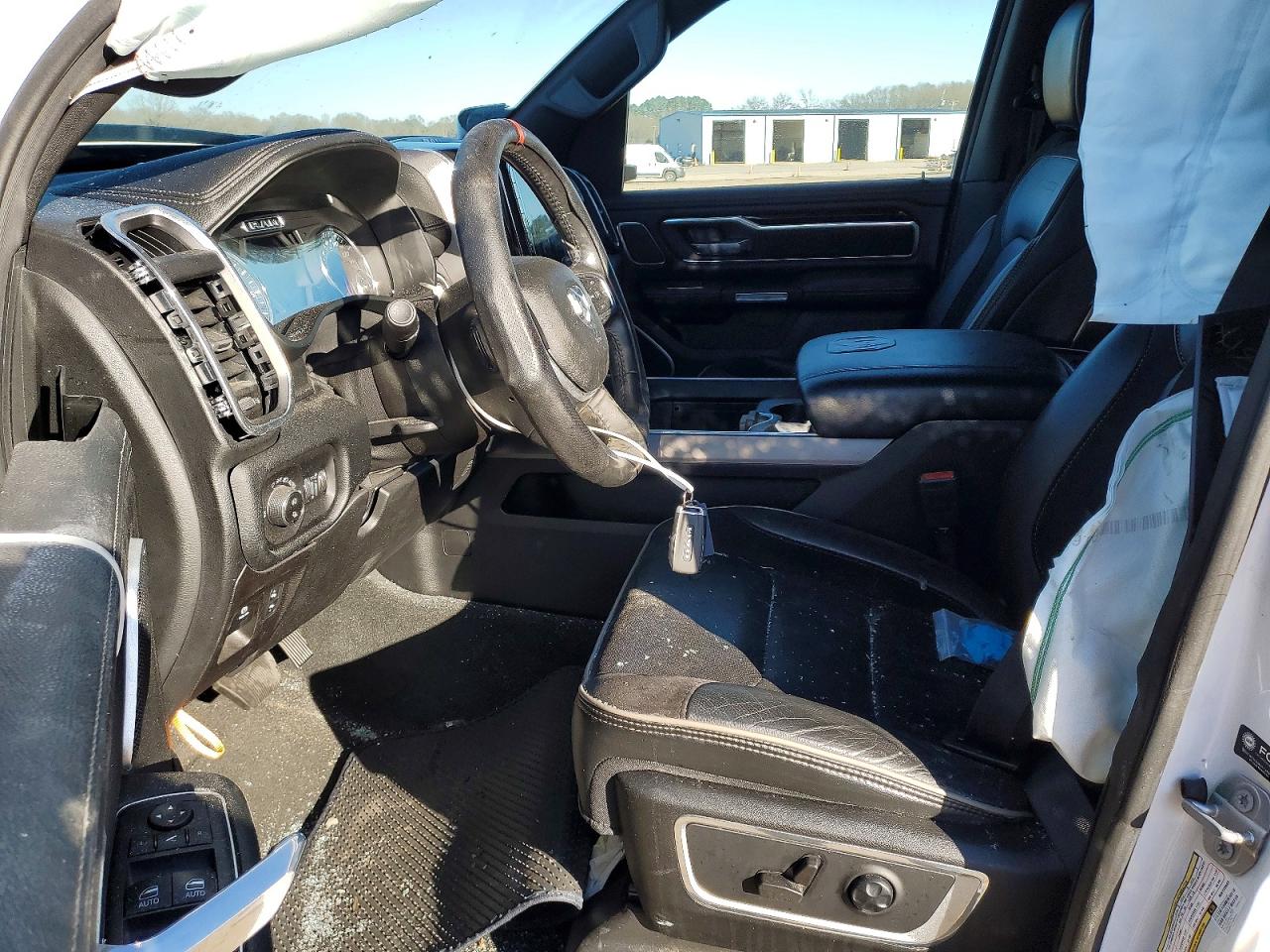 2021 RAM 1500 LARAMIE photo 7