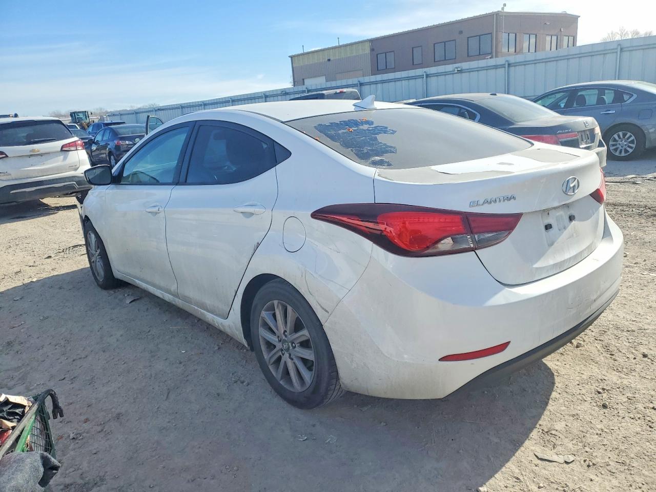 2015 HYUNDAI ELANTRA SE photo 4