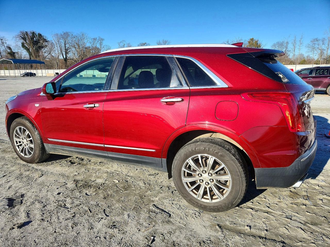 2017 CADILLAC XT5 LUXURY photo 2