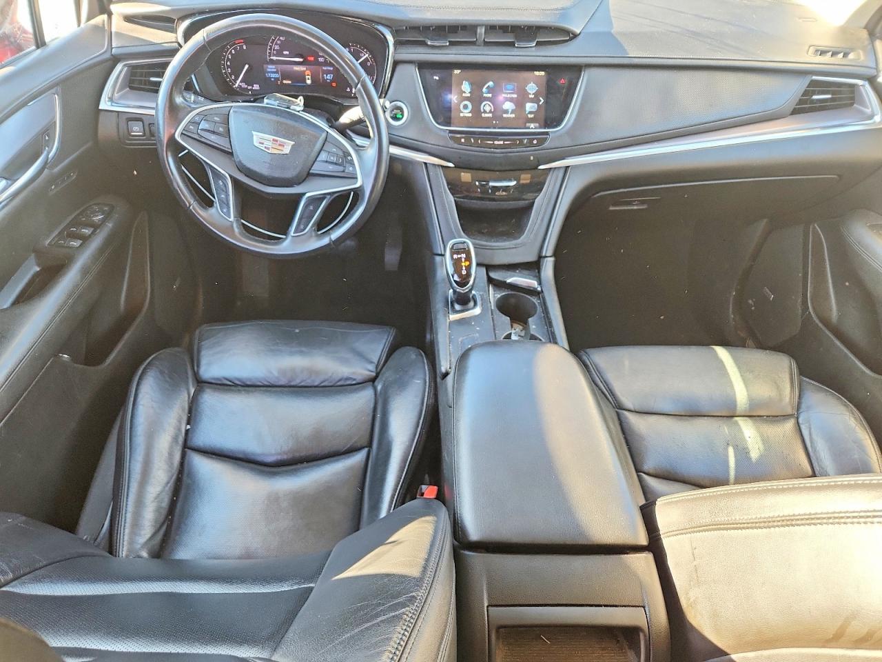 2017 CADILLAC XT5 LUXURY photo 8