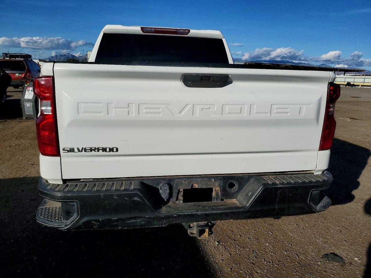 2020 CHEVROLET SILVERADO C1500 LT photo 6