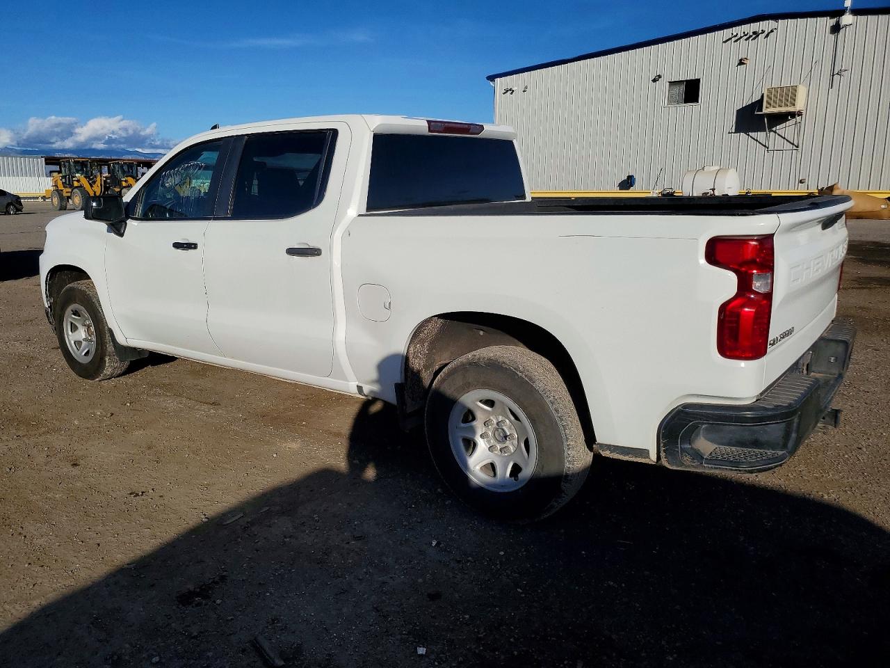 2020 CHEVROLET SILVERADO C1500 LT photo 2