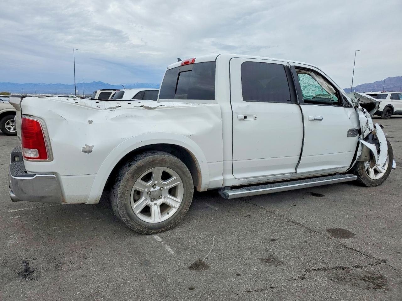 2014 RAM 1500 LONGHORN photo 5