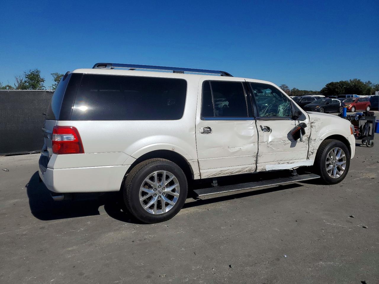 2017 FORD EXPEDITION EL LIMITED photo 3