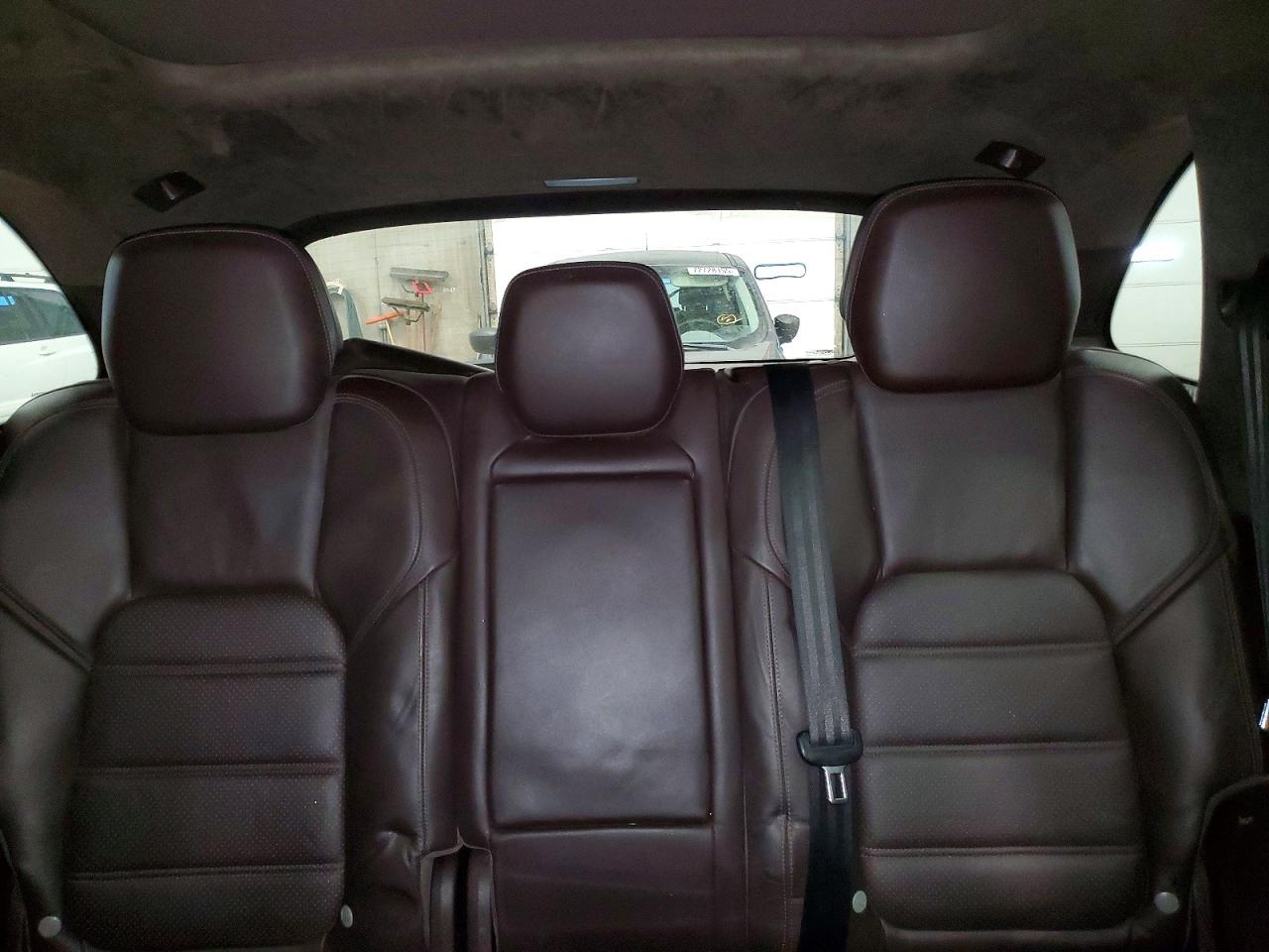 2012 PORSCHE CAYENNE TURBO photo 19