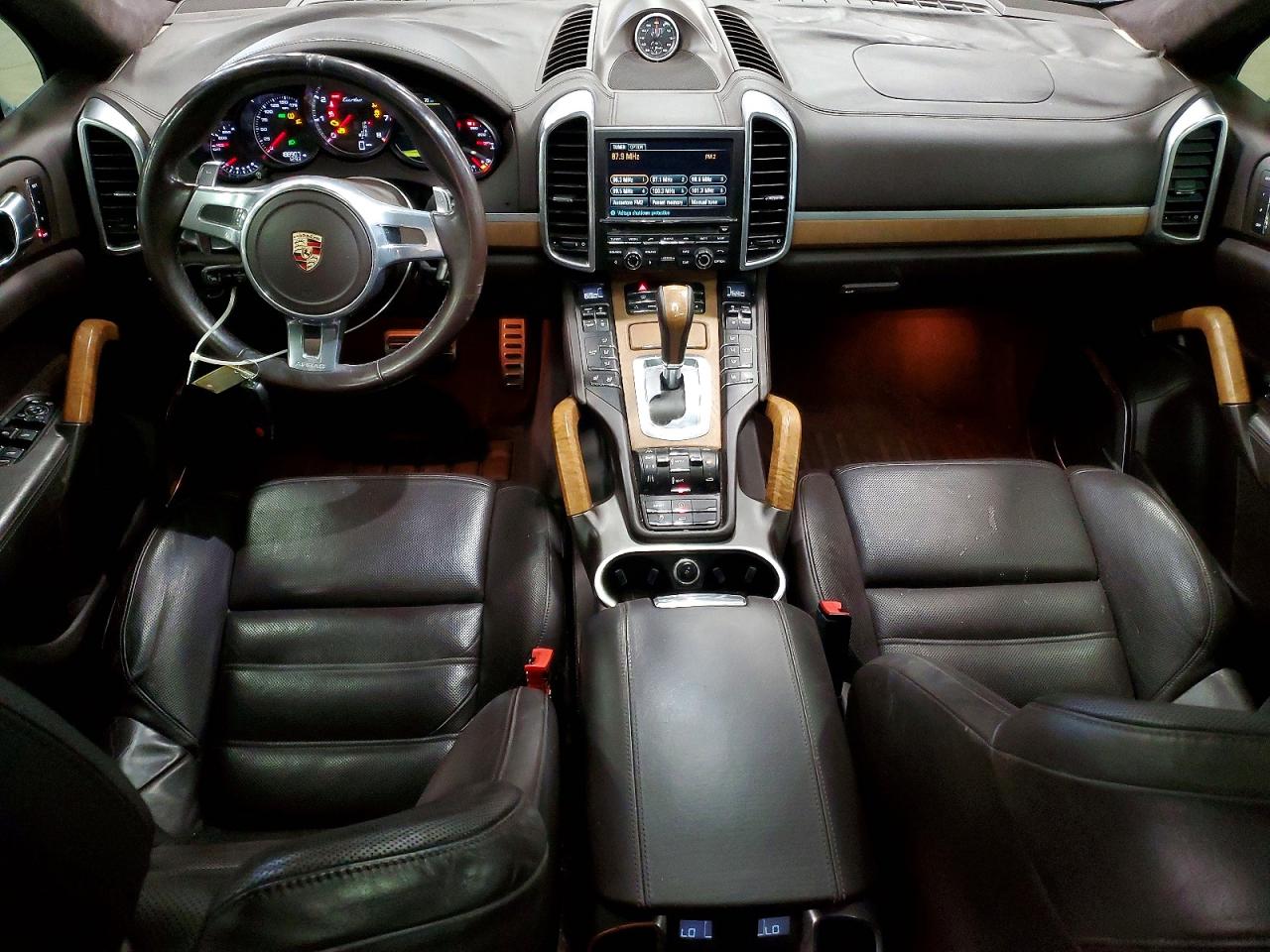 2012 PORSCHE CAYENNE TURBO photo 15