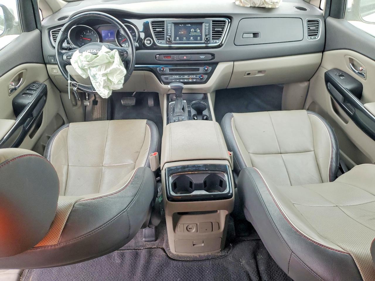 2017 KIA SEDONA EX photo 15