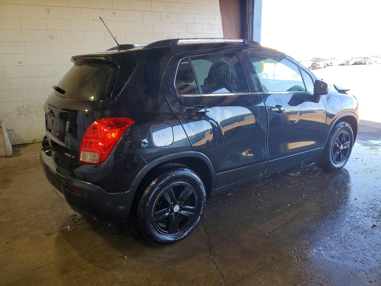 2015 CHEVROLET TRAX 1LT photo 3