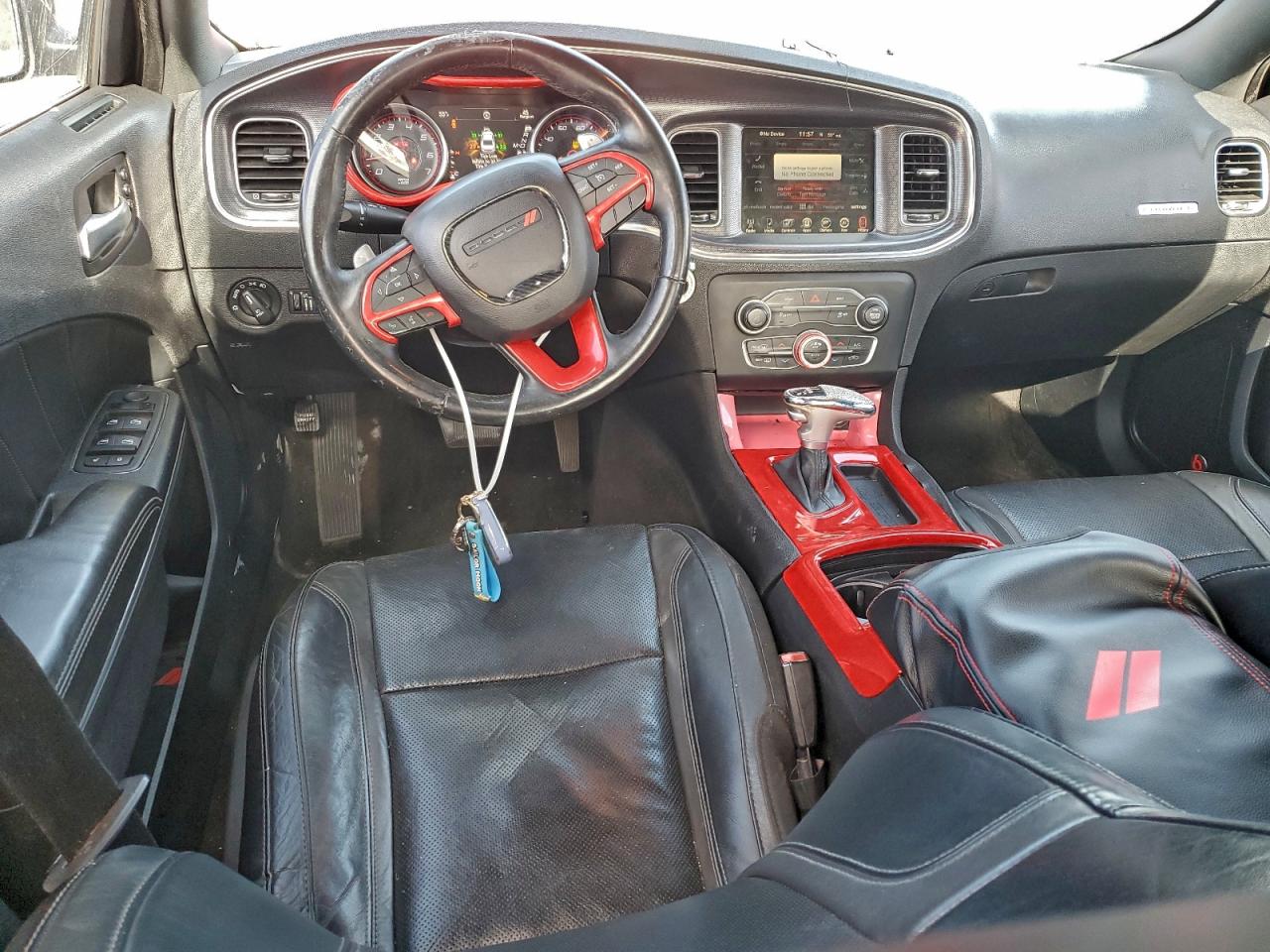 2015 DODGE CHARGER SXT photo 8