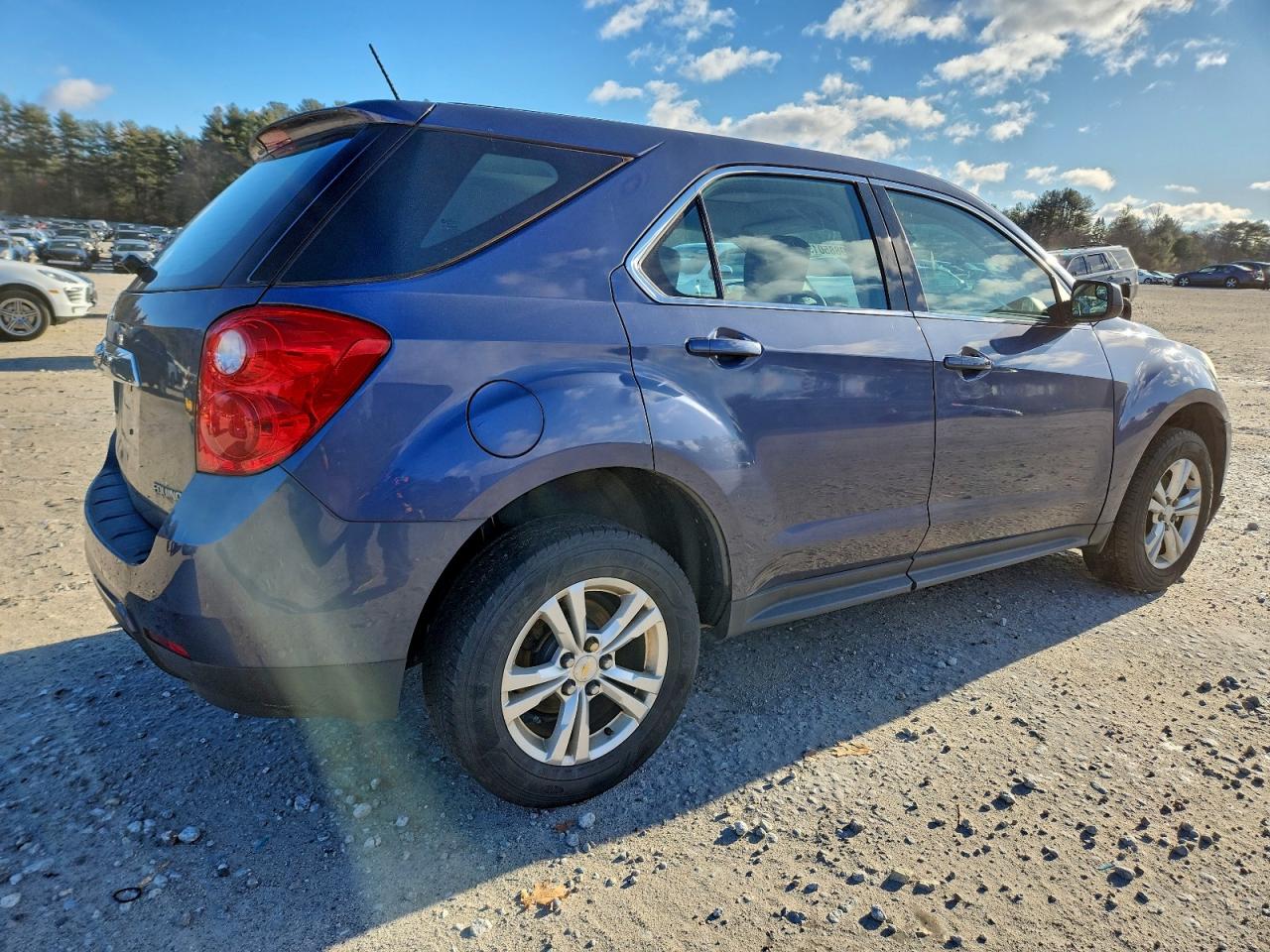 2013 CHEVROLET EQUINOX LS photo 3