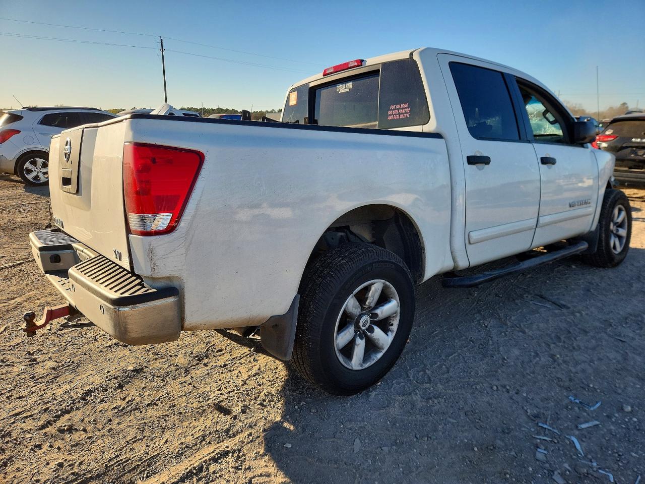 2012 NISSAN TITAN S photo 3
