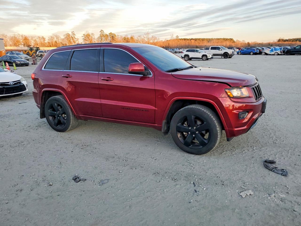2015 JEEP GRAND CHEROKEE LAREDO photo 4