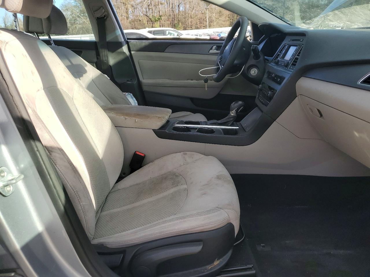2015 HYUNDAI SONATA SE photo 7