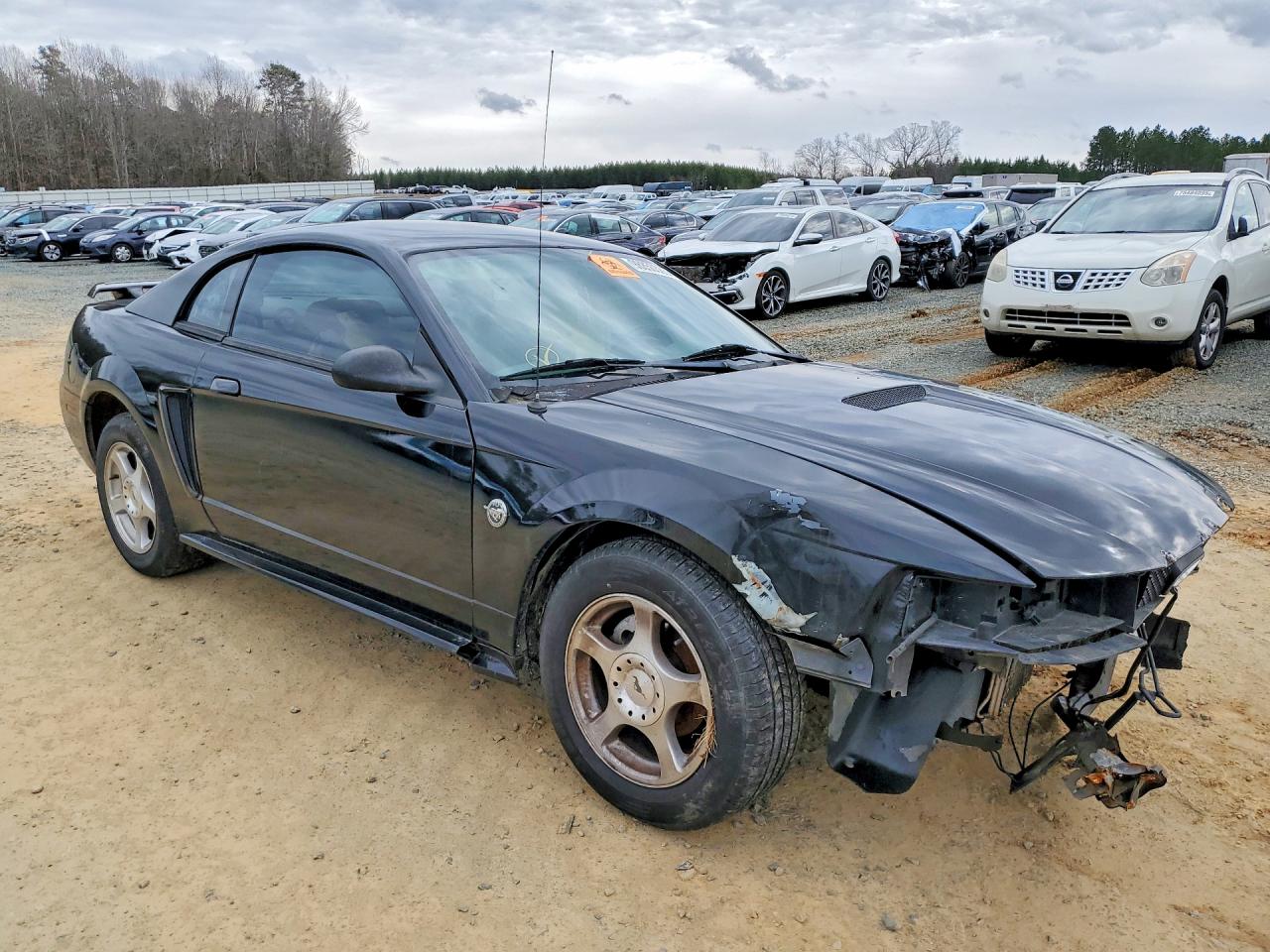 2004 FORD MUSTANG photo 4