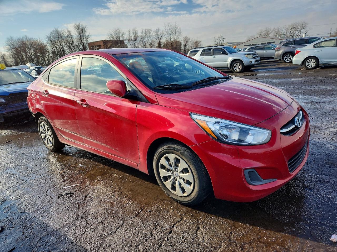 2016 HYUNDAI ACCENT SE photo 4
