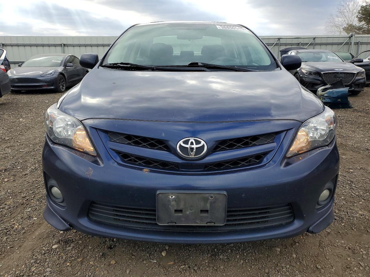 2011 TOYOTA COROLLA BASE photo 5