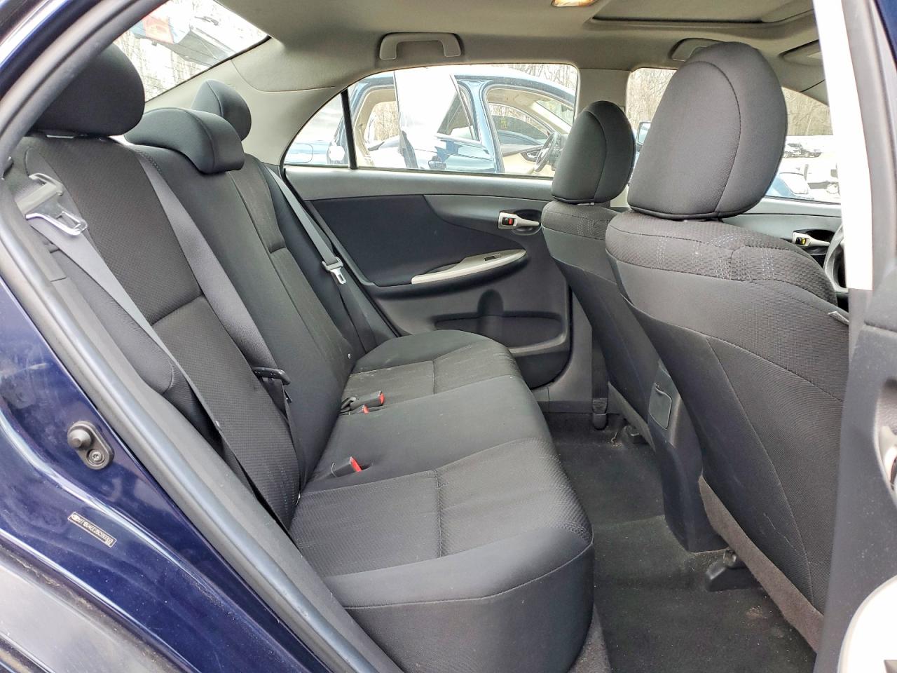 2011 TOYOTA COROLLA BASE photo 10