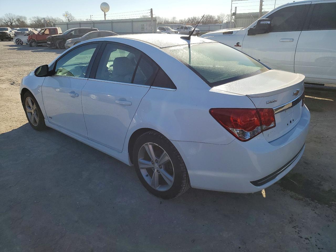 2014 CHEVROLET CRUZE LT photo 2