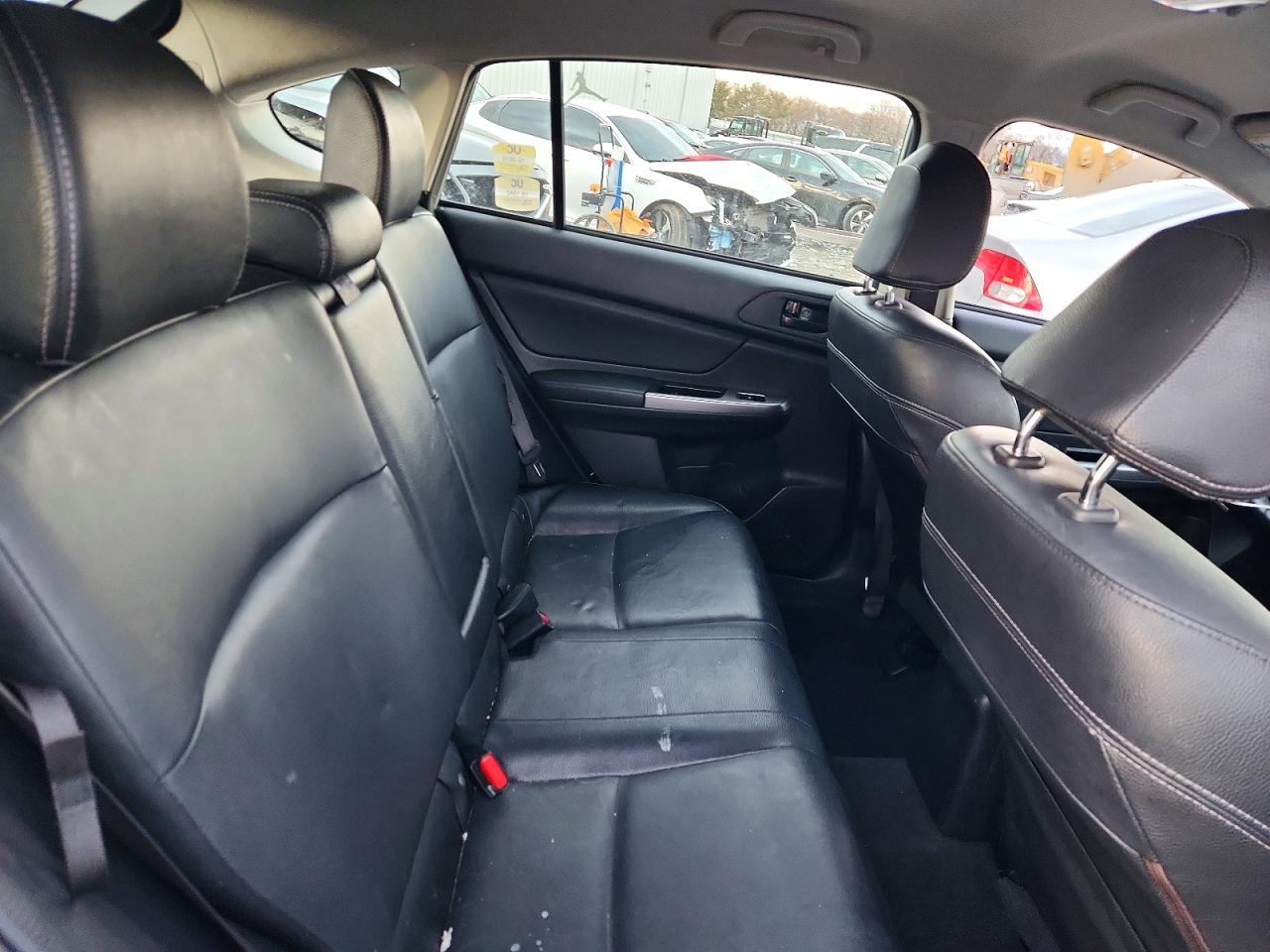 2016 SUBARU IMPREZA photo 19
