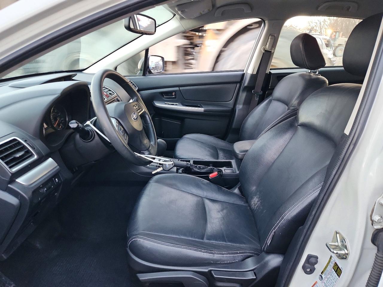 2016 SUBARU IMPREZA photo 13