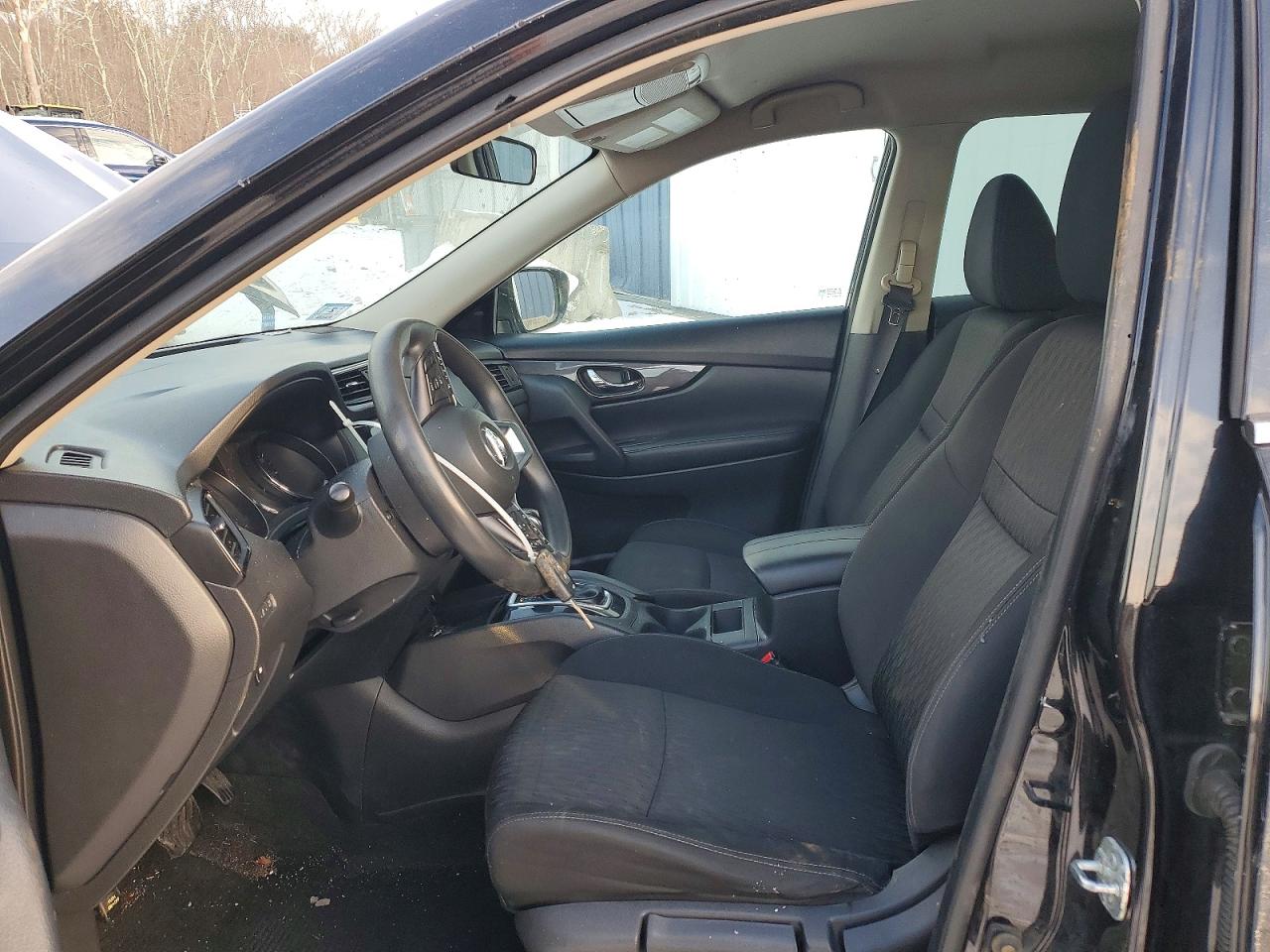 2018 NISSAN ROGUE S photo 19